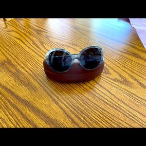 Nova check Burberry Polarized sunglasses.